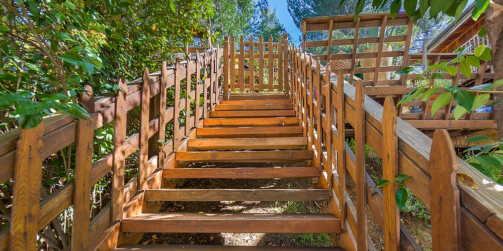 2022 Lookout Dr., Agoura Hills, CA 91301