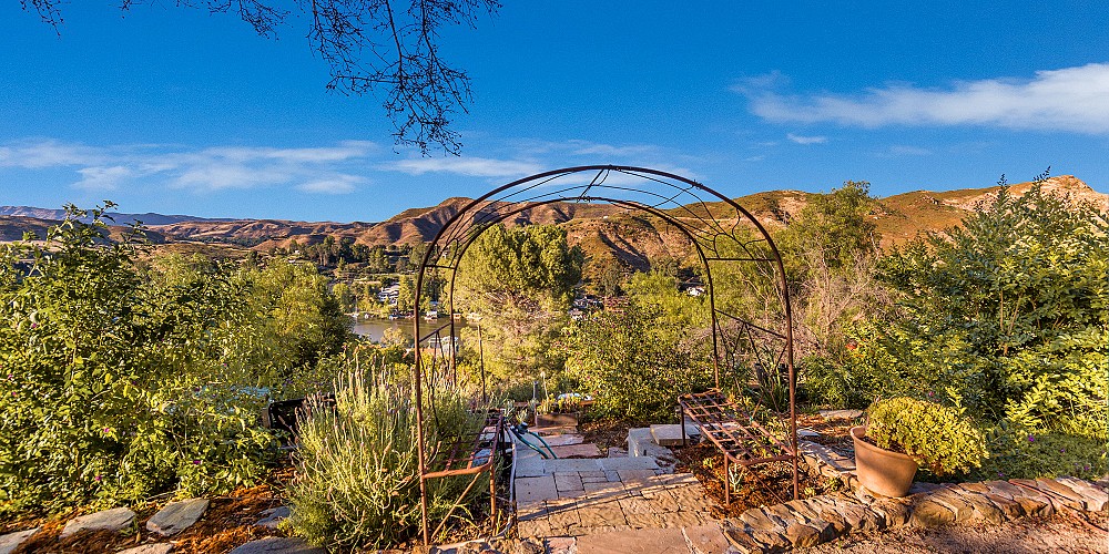 1936 Flathead Trail, Agoura Hills, CA 91301