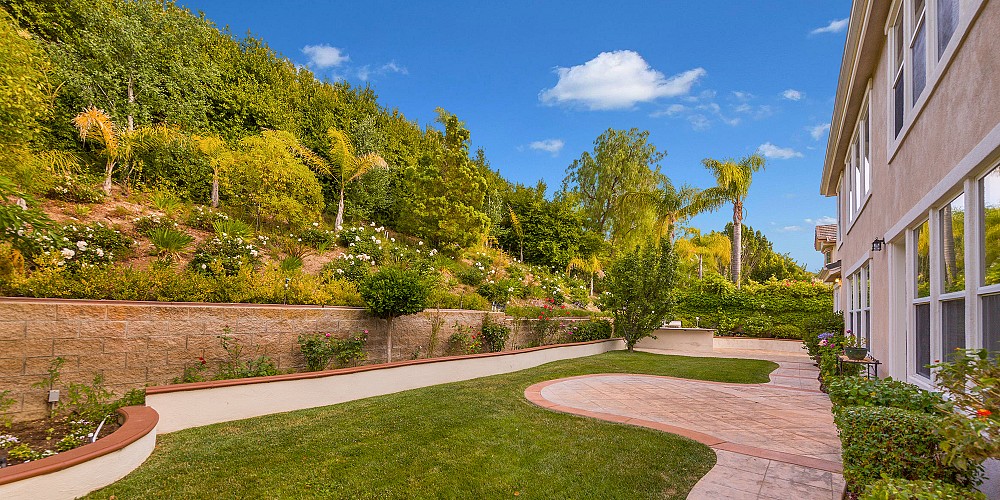 2490 Montecito Ave, Westlake Village, CA 91362