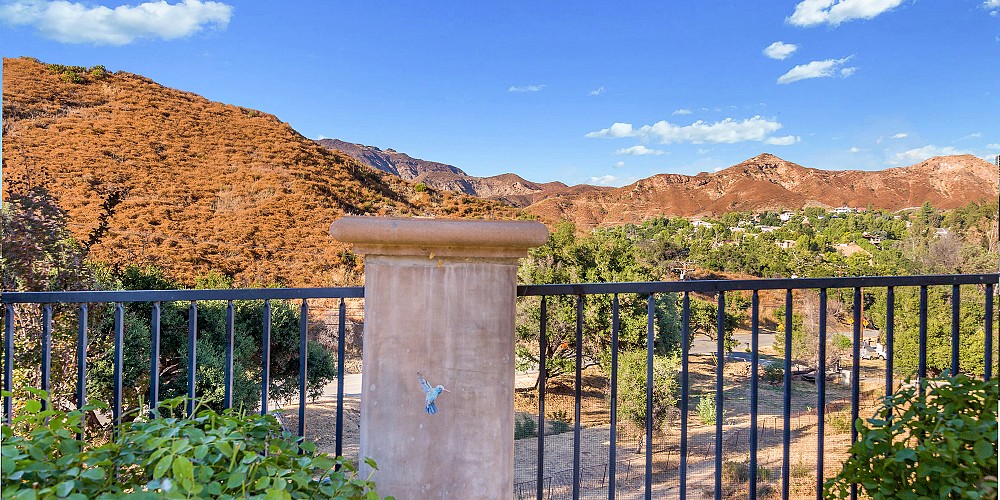 30124 Mulholland Hwy, Agoura Hills, CA 91301