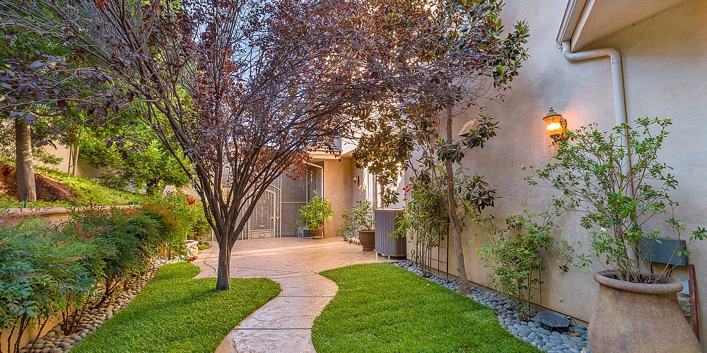 30124 Mulholland Hwy, Agoura Hills, CA 91301