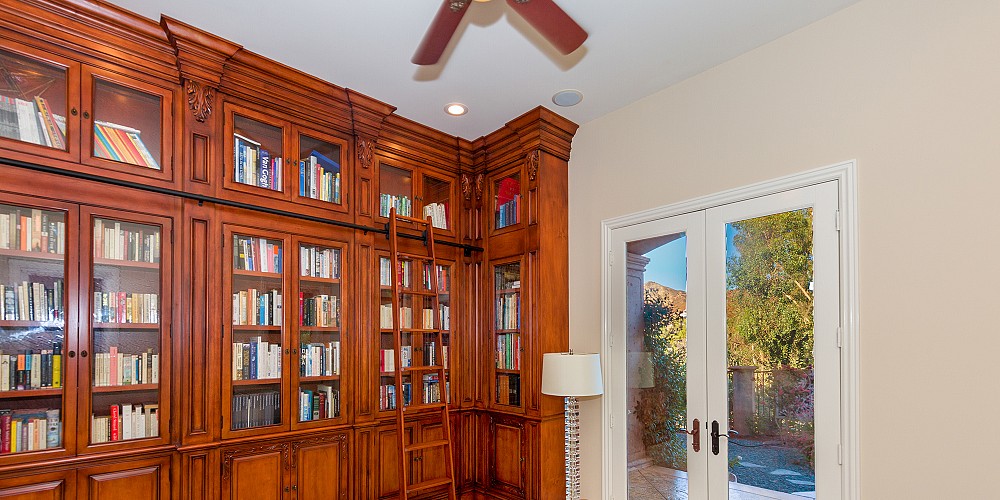 30124 Mulholland Hwy, Agoura Hills, CA 91301