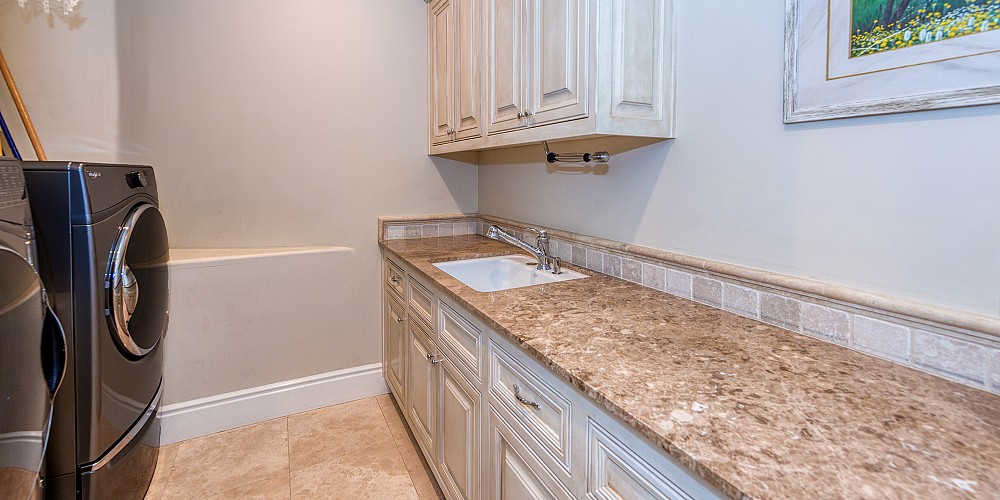 30124 Mulholland Hwy, Agoura Hills, CA 91301