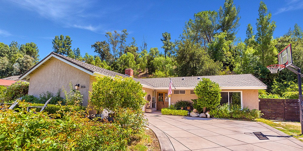 3856 Patrick Henry Pl., Agoura Hills, CA 91301