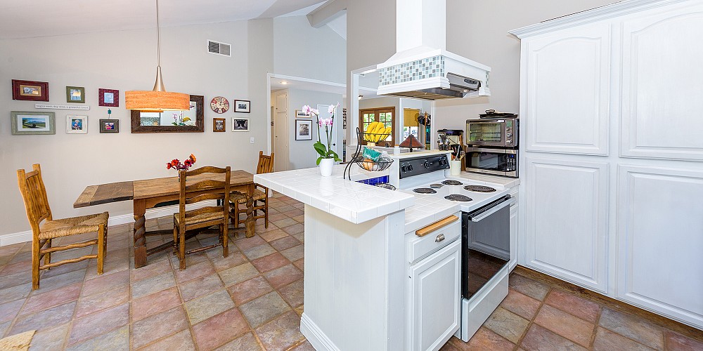 3856 Patrick Henry Pl., Agoura Hills, CA 91301