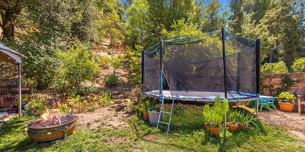 3856 Patrick Henry Pl., Agoura Hills, CA 91301