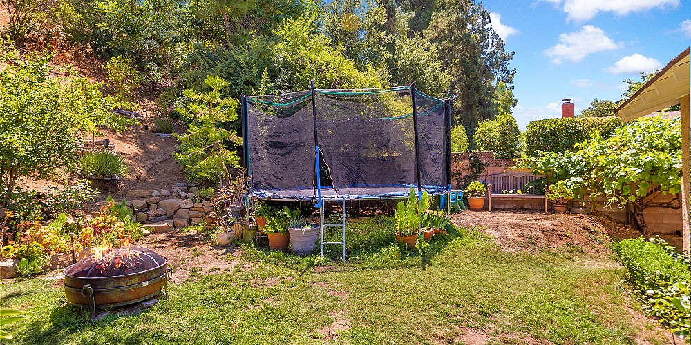 3856 Patrick Henry Pl., Agoura Hills, CA 91301