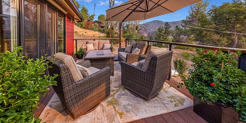 2250 Pinecrest Rd., Agoura Hills, CA 91301