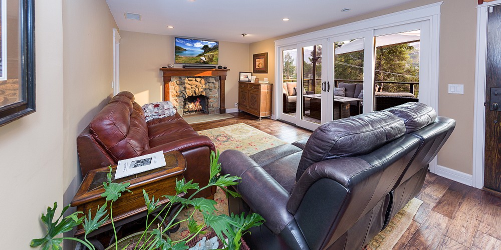 2250 Pinecrest Rd., Agoura Hills, CA 91301