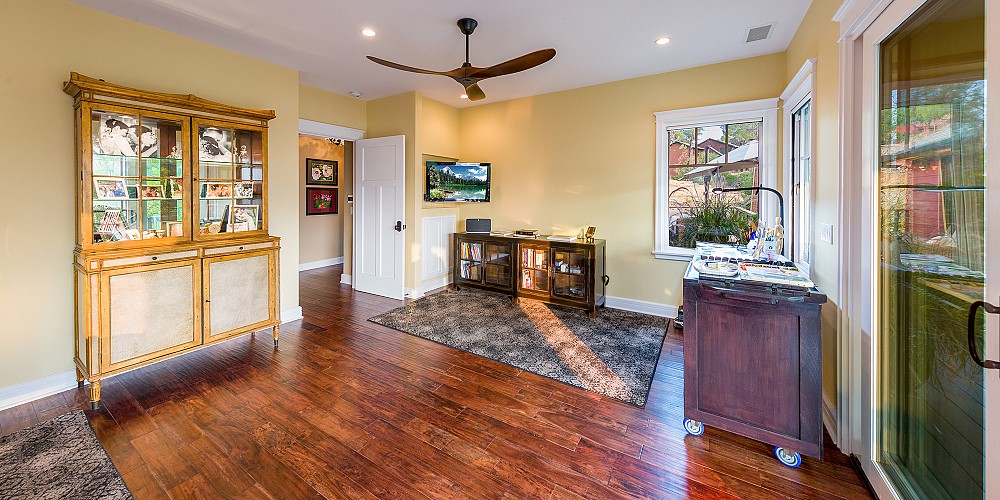 2250 Pinecrest Rd., Agoura Hills, CA 91301