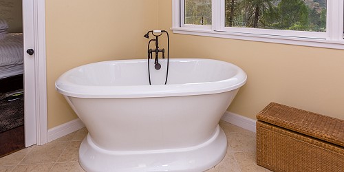 2250 Pinecrest Rd., Agoura Hills, CA 91301