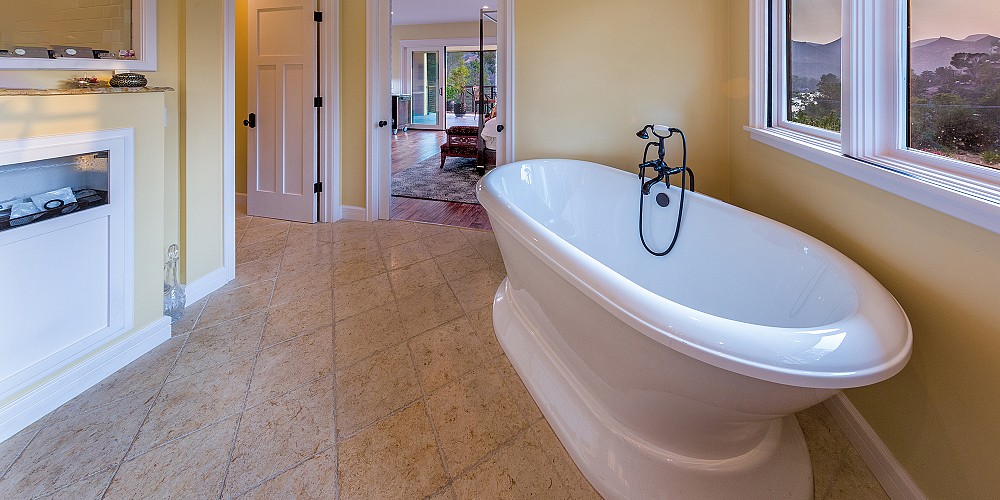 2250 Pinecrest Rd., Agoura Hills, CA 91301