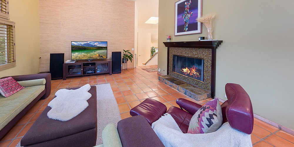 29659 Mulholland Highway, Agoura Hills, CA 91301