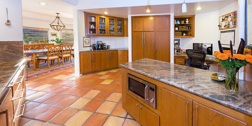 29659 Mulholland Highway, Agoura Hills, CA 91301