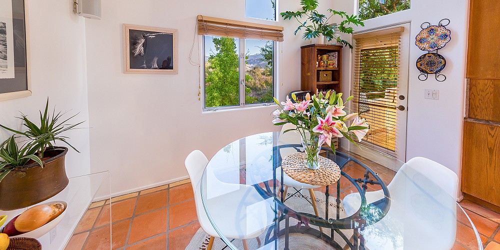 29659 Mulholland Highway, Agoura Hills, CA 91301