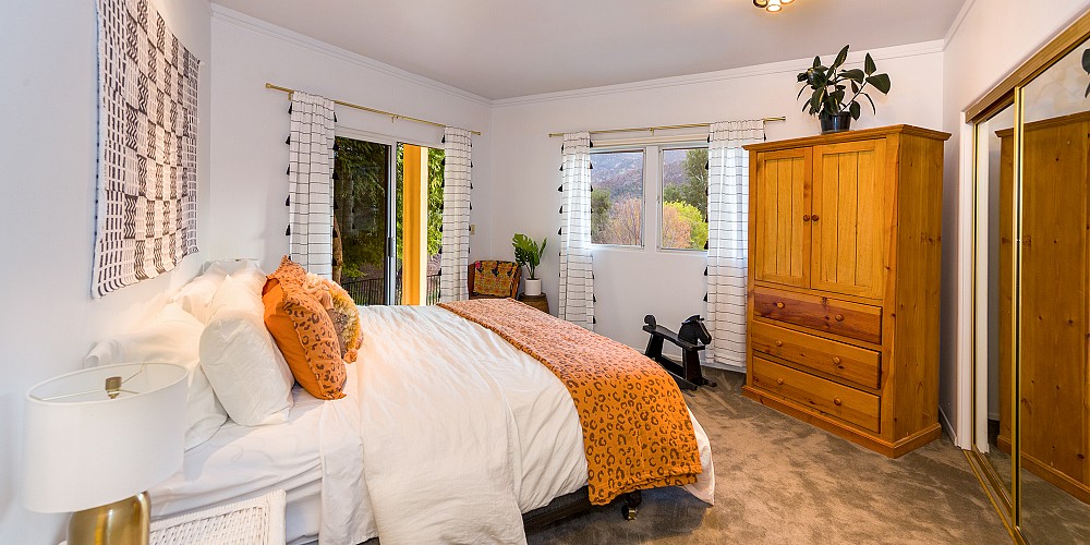 29659 Mulholland Highway, Agoura Hills, CA 91301