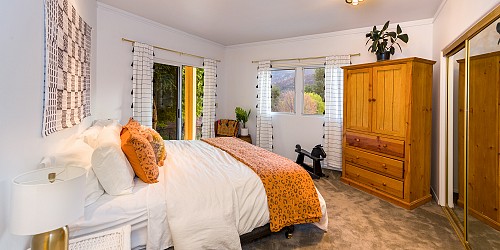 29659 Mulholland Highway, Agoura Hills, CA 91301