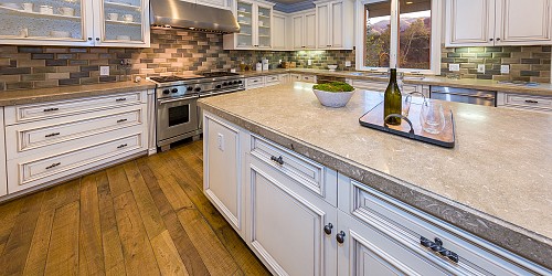 29680 Mulholland Highway, Agoura Hills, CA 91301