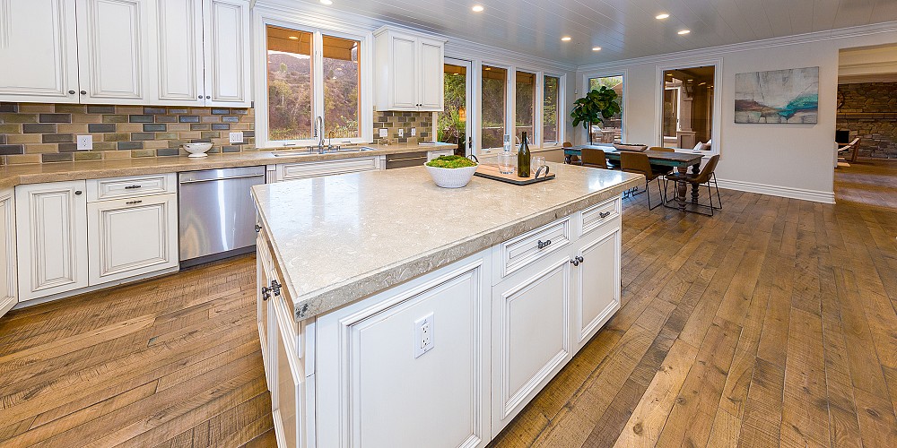 29680 Mulholland Highway, Agoura Hills, CA 91301