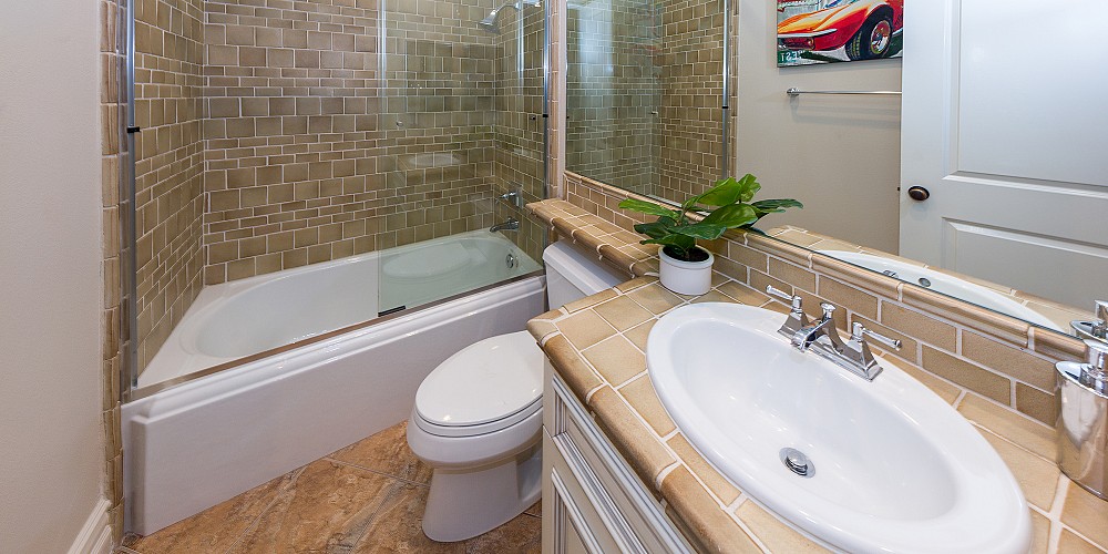 29680 Mulholland Highway, Agoura Hills, CA 91301