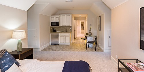 29680 Mulholland Highway, Agoura Hills, CA 91301