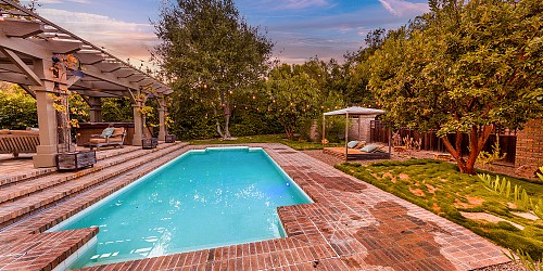 29680 Mulholland Highway, Agoura Hills, CA 91301