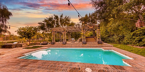 29680 Mulholland Highway, Agoura Hills, CA 91301