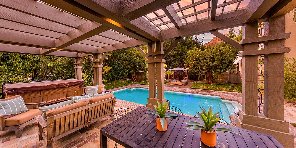 29680 Mulholland Highway, Agoura Hills, CA 91301