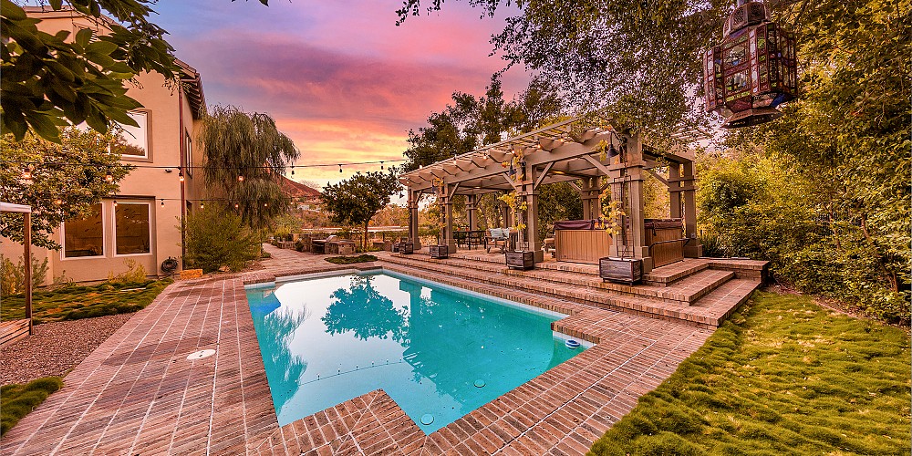 29680 Mulholland Highway, Agoura Hills, CA 91301