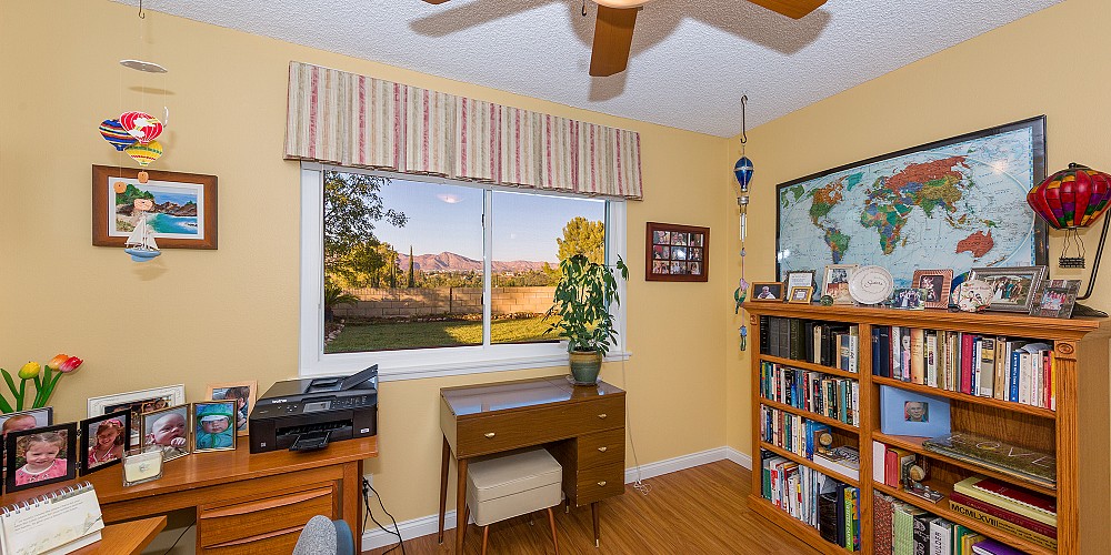 5427 Softwind Way, Agoura Hills, CA 91301