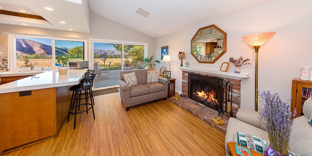 5427 Softwind Way, Agoura Hills, CA 91301