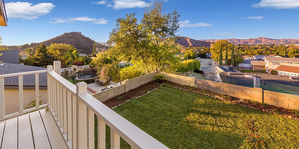 5427 Softwind Way, Agoura Hills, CA 91301