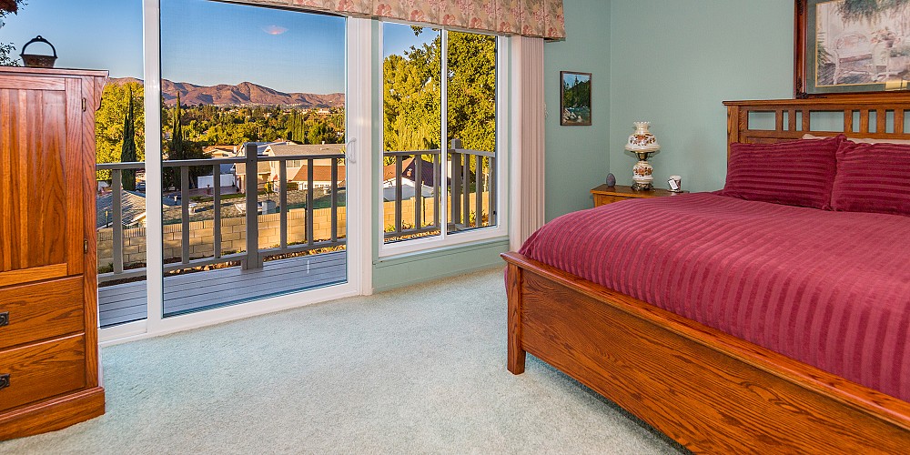 5427 Softwind Way, Agoura Hills, CA 91301