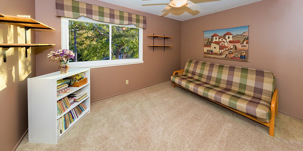 5427 Softwind Way, Agoura Hills, CA 91301