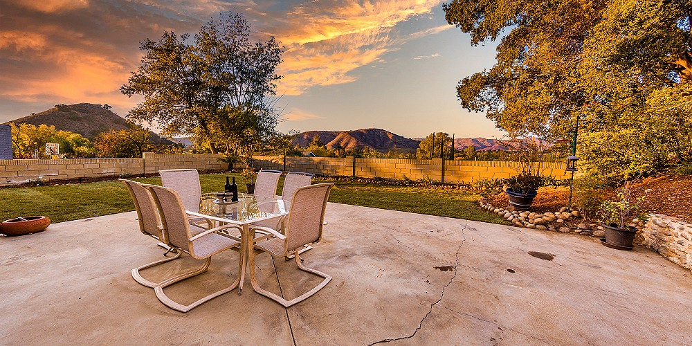 5427 Softwind Way, Agoura Hills, CA 91301