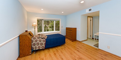 28863 Eagleton St, Agoura Hills, CA 91301