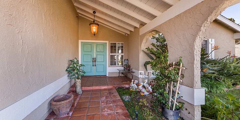 4131 Defender Dr, Agoura Hills, CA 91301