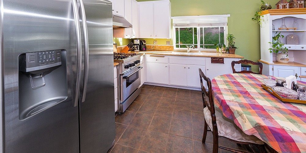 4131 Defender Dr, Agoura Hills, CA 91301