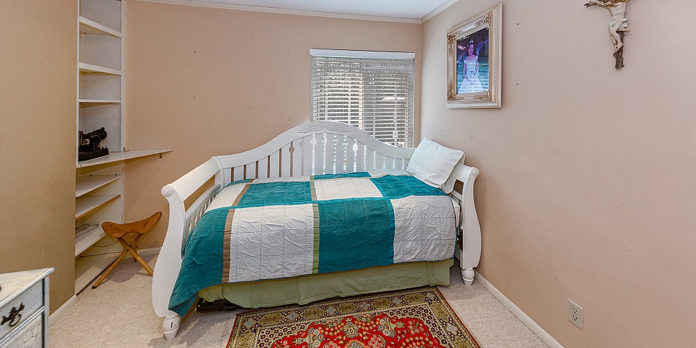 4131 Defender Dr, Agoura Hills, CA 91301