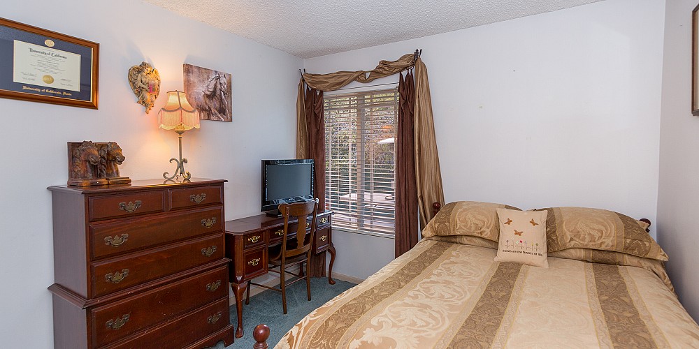 4131 Defender Dr, Agoura Hills, CA 91301