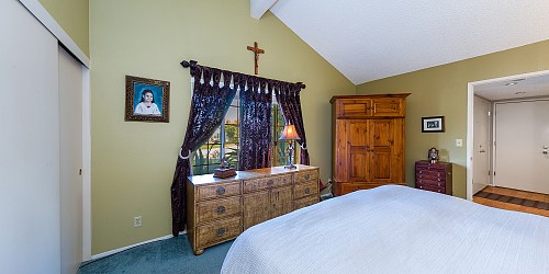 4131 Defender Dr, Agoura Hills, CA 91301