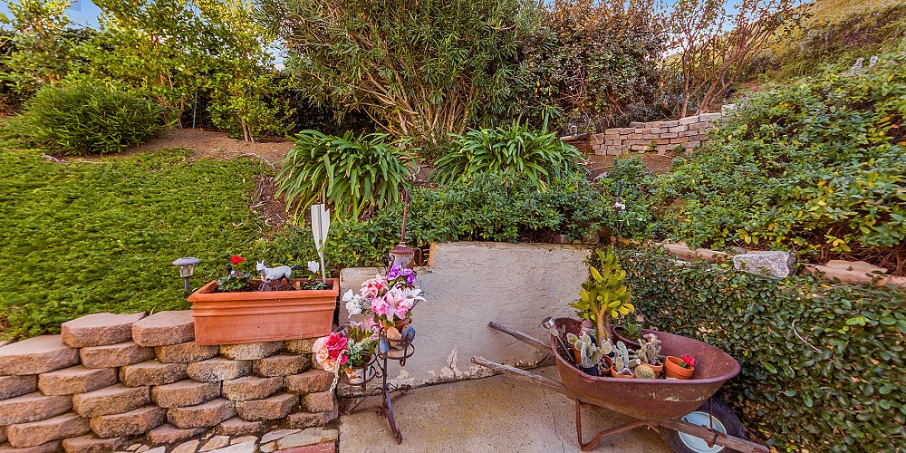 4131 Defender Dr, Agoura Hills, CA 91301