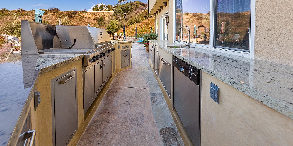 2265 Pinecrest Road, Agoura Hills, CA 91301