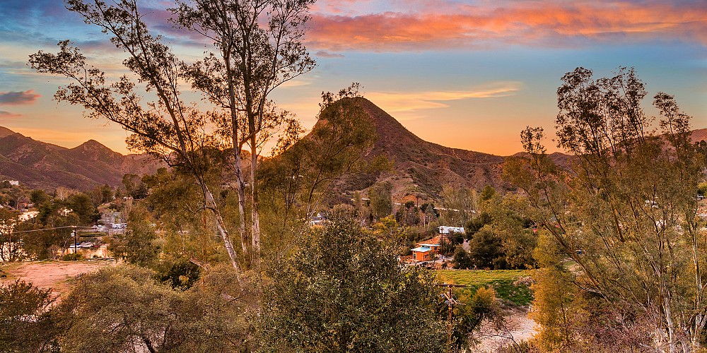 2265 Pinecrest Road, Agoura Hills, CA 91301