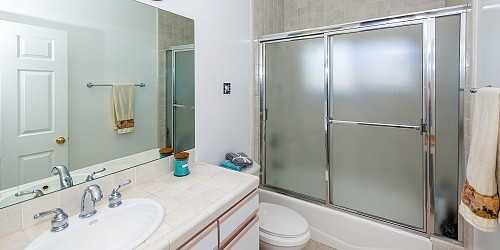 29934 Triunfo Dr, Agoura Hills, CA 91301