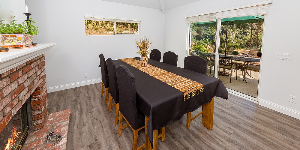 29934 Triunfo Dr, Agoura Hills, CA 91301