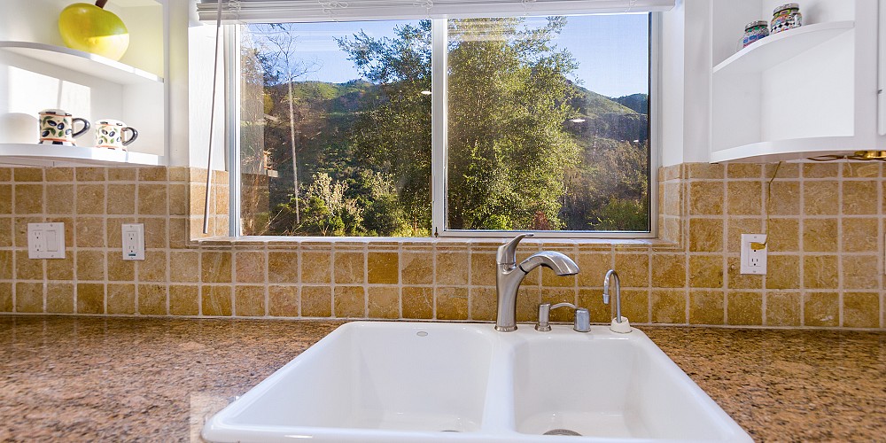 29934 Triunfo Dr, Agoura Hills, CA 91301