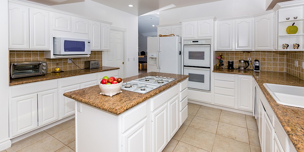 29934 Triunfo Dr, Agoura Hills, CA 91301