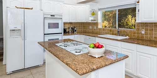 29934 Triunfo Dr, Agoura Hills, CA 91301