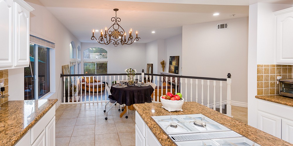 29934 Triunfo Dr, Agoura Hills, CA 91301